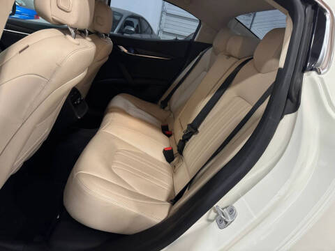 2014 Maserati Ghibli S Q4