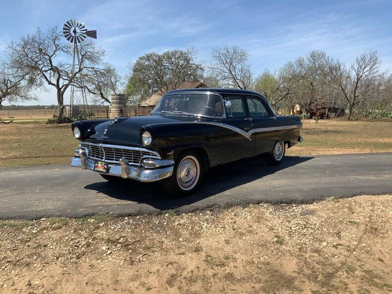 1956 Ford Fairlane