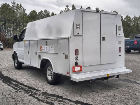 2025 Chevrolet Express 3500