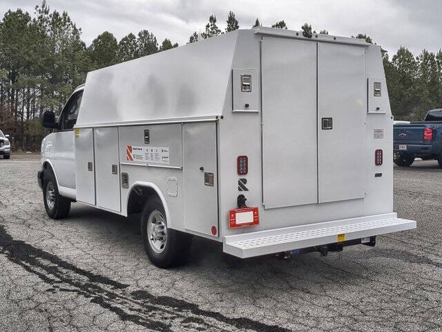 2025 Chevrolet Express 3500
