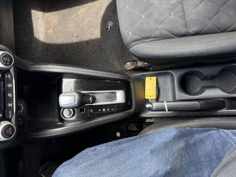 2019 Nissan Kicks S