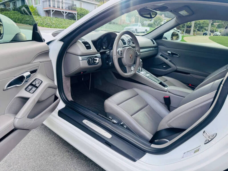 2015 Porsche Cayman