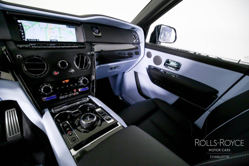 2024 Rolls-Royce Black Badge Cullinan