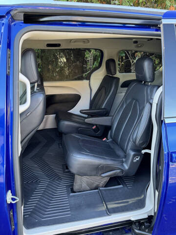 2019 Chrysler Pacifica Touring L