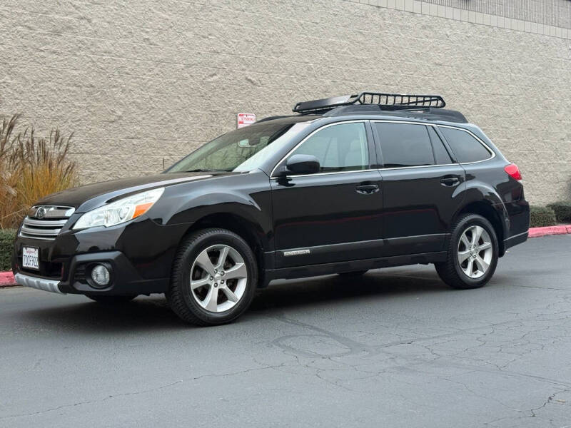2014 Subaru Outback 2.5i Limited's photo