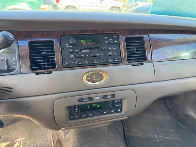 1998 Lincoln Town Car Cartier