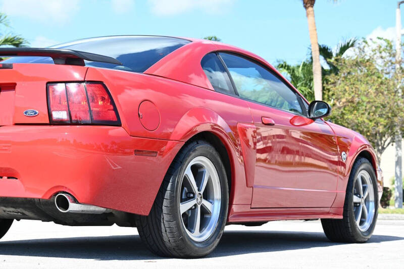 2004 Ford Mustang Mach 1 Premium