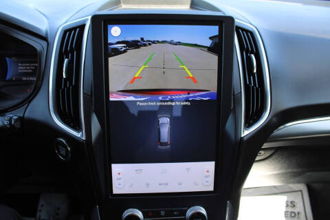 2023 Ford Edge Titanium