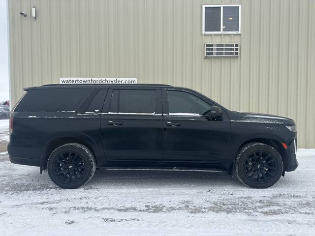 2021 Cadillac Escalade ESV Sport