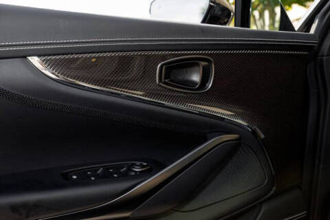 2026 Aston Martin DBX 707