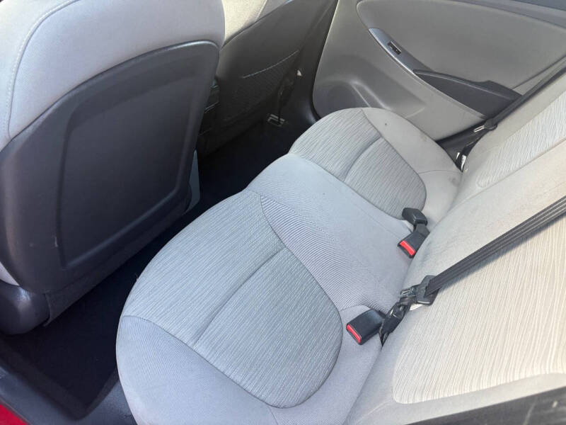 2017 Hyundai Accent SE