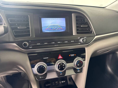 2019 Hyundai Elantra