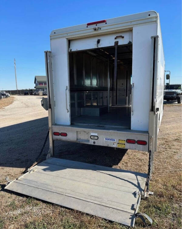 2010 Freightliner MT45 Chassis