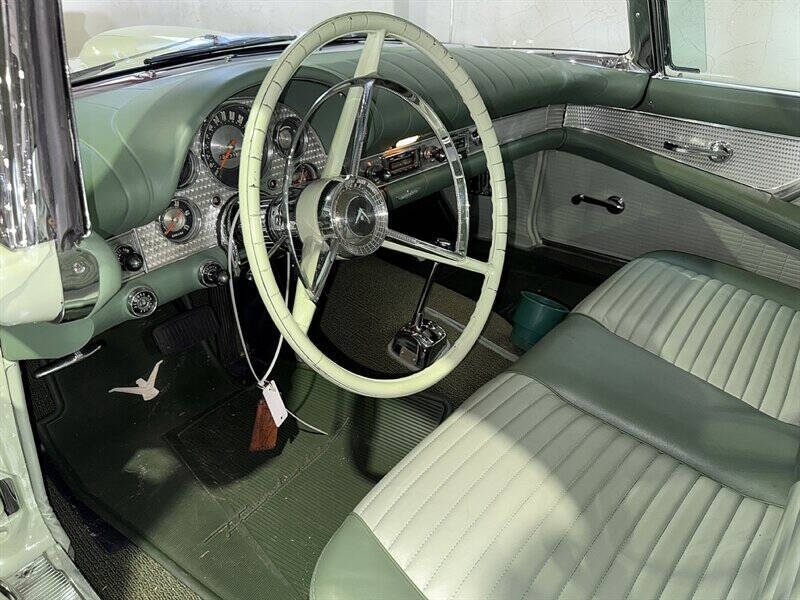 1957 Ford Thunderbird 20
