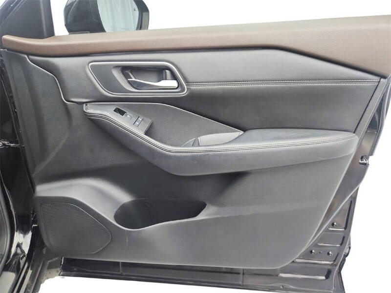 2022 Nissan Rogue Platinum