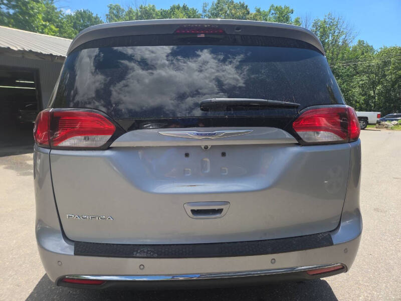 2018 Chrysler Pacifica Touring L
