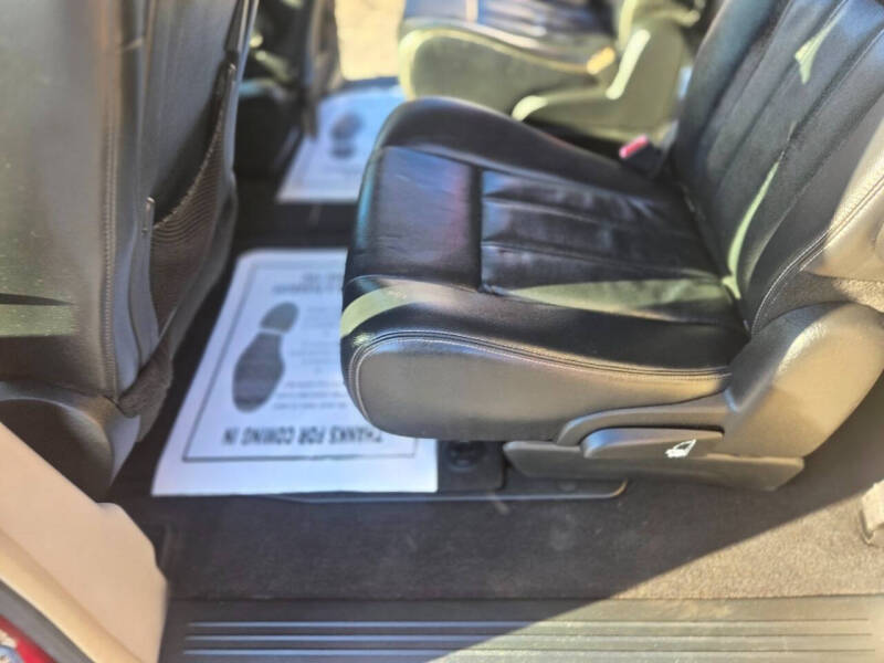 2013 Chrysler Town and Country Touring