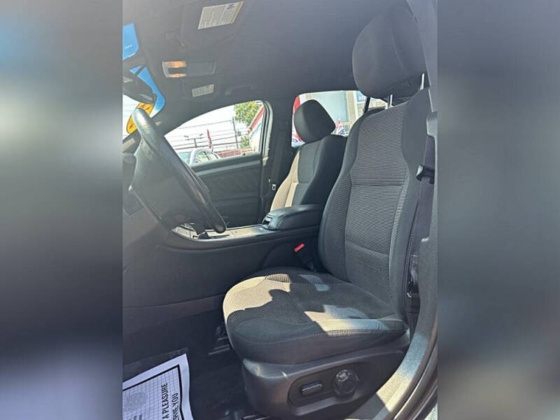 2014 Ford Taurus SEL