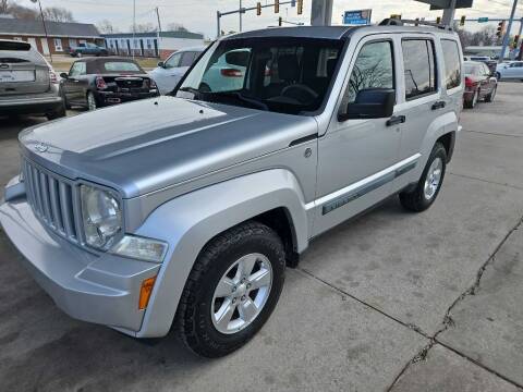 2009 Jeep Liberty for sale at SpringField Select Autos in Springfield IL