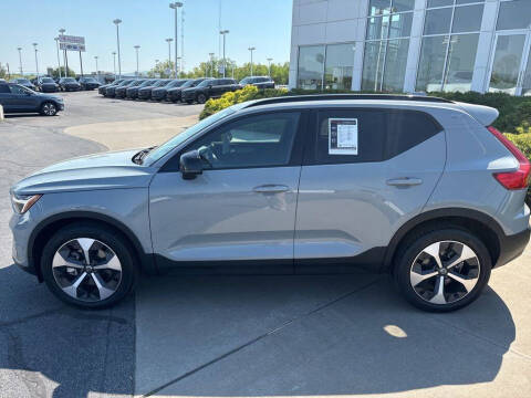 2026 Volvo XC40 B5 Plus