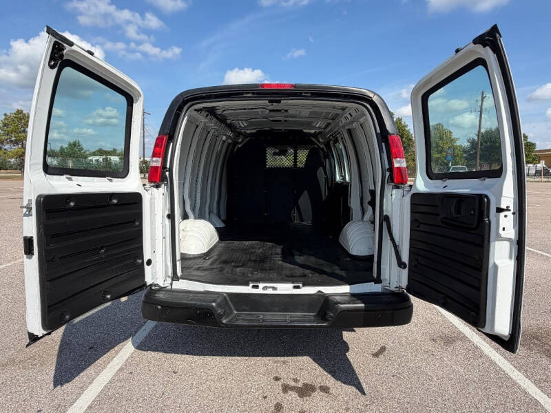 2021 Chevrolet Express 2500