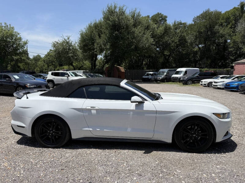2017 Ford Mustang EcoBoost Premium
