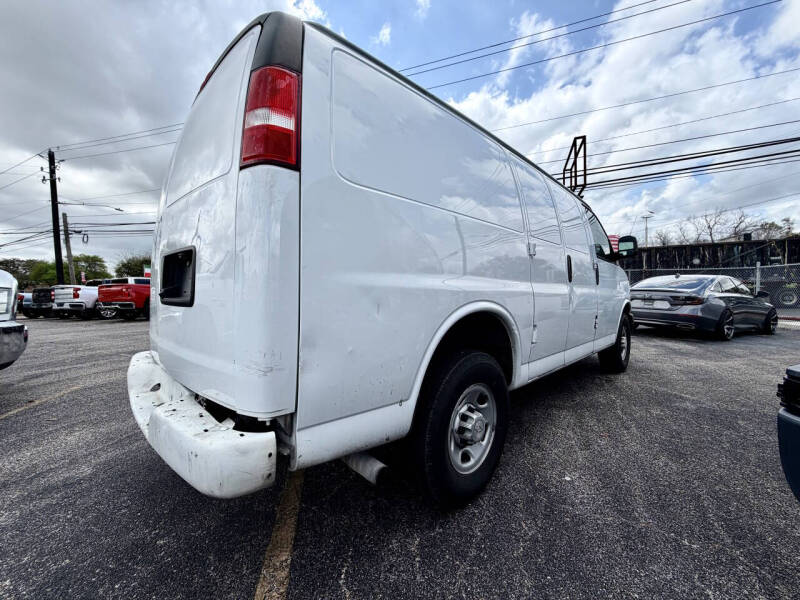 2020 Chevrolet Express 2500