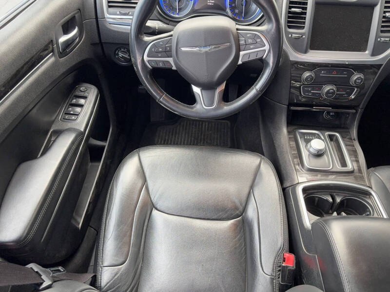 2015 Chrysler 300 Limited
