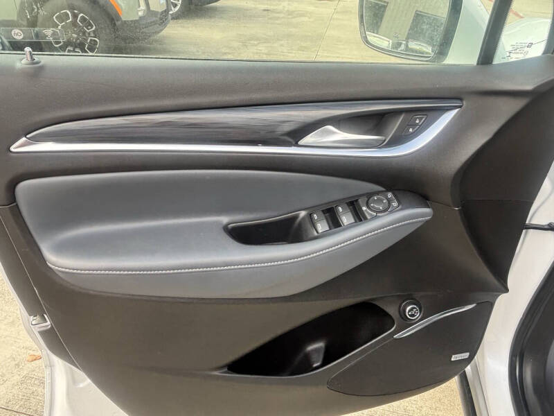 2021 Buick Enclave Essence