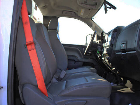 2019 International CV515