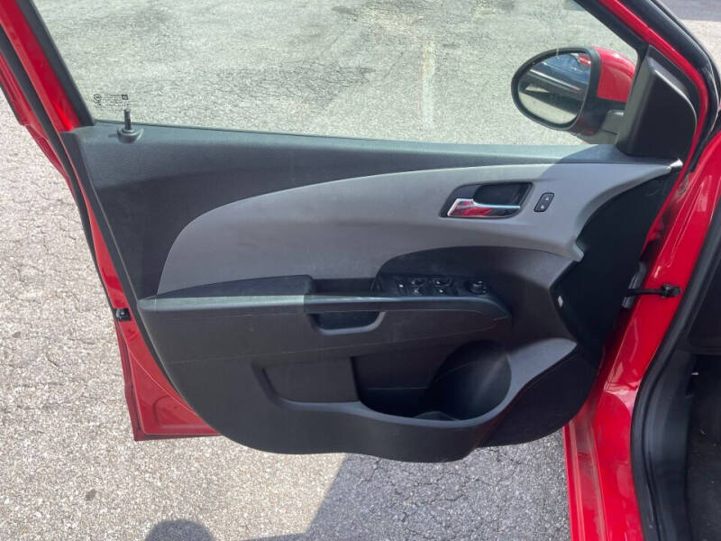 2015 Chevrolet Sonic LT Auto