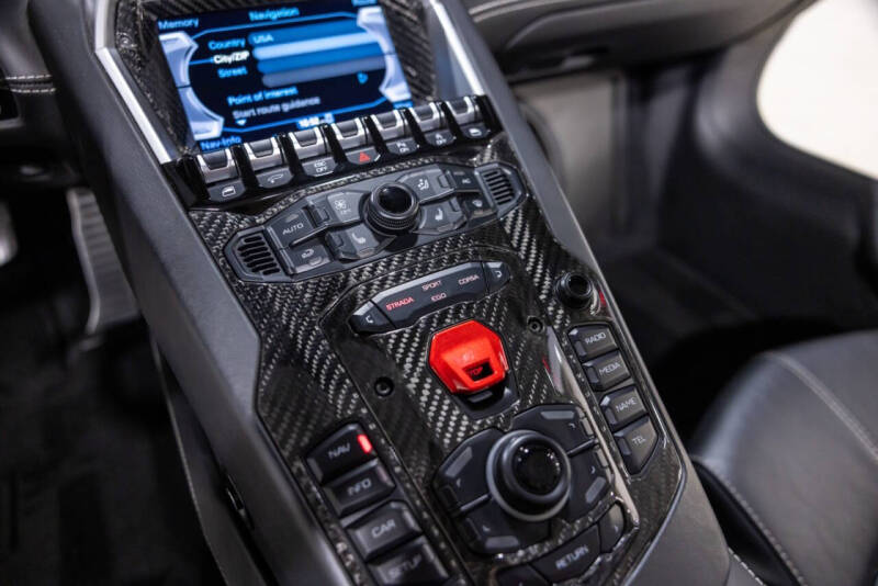 2019 Lamborghini Aventador LP 740-4 S