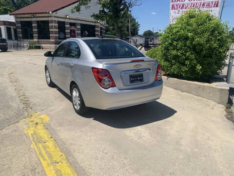 2015 Chevrolet Sonic LT Auto