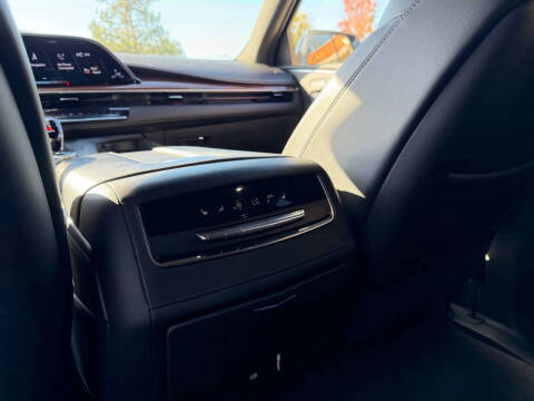 2023 Cadillac Escalade ESV Premium Luxury