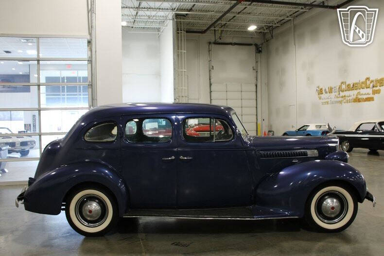 1939 Packard Six