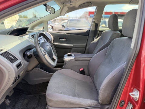 2014 Toyota Prius v Three