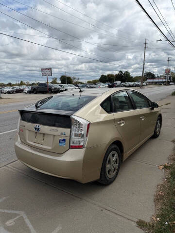 2010 Toyota Prius III