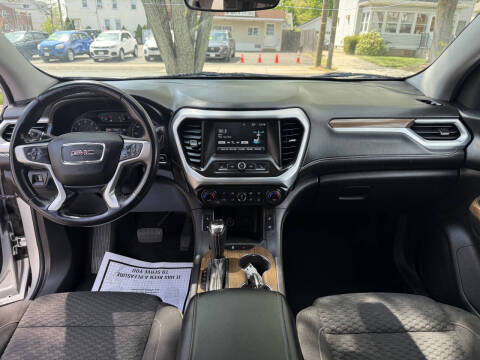 2019 GMC Acadia SLE-2