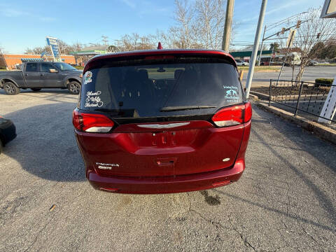 2017 Chrysler Pacifica Touring