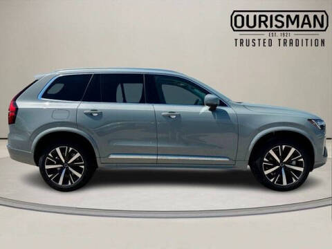 2025 Volvo XC90 B6 Core Bright Theme