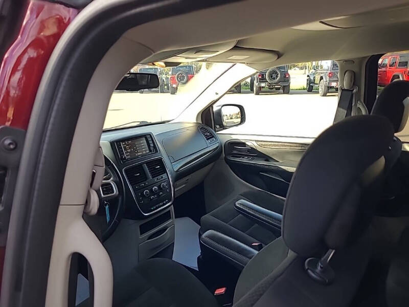 2017 Dodge Grand Caravan SE