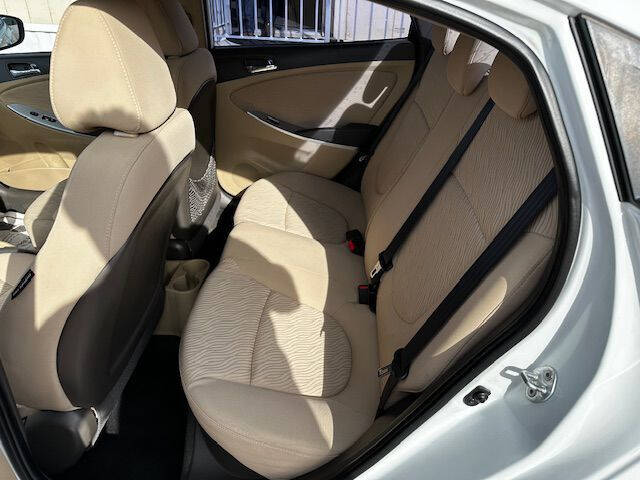 2013 Hyundai Accent GLS