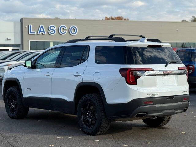 2023 GMC Acadia AT4