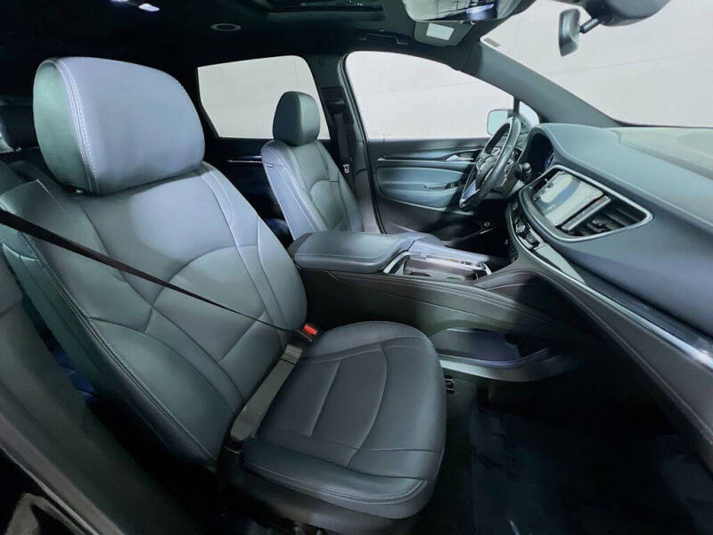2024 Buick Enclave Essence