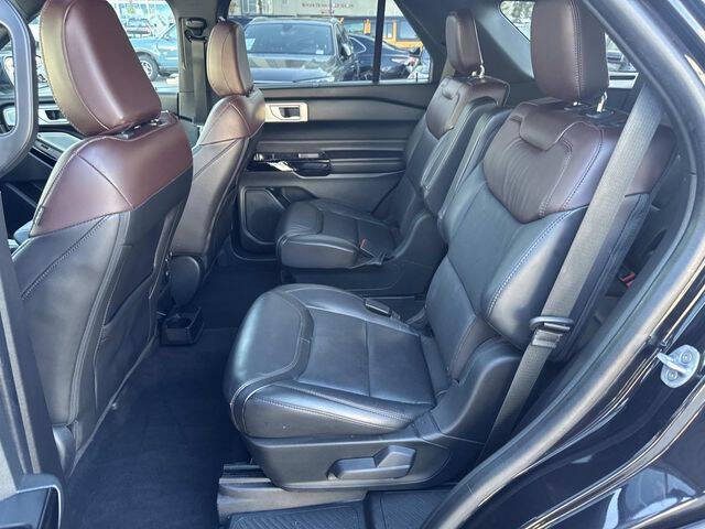 2022 Ford Explorer Platinum