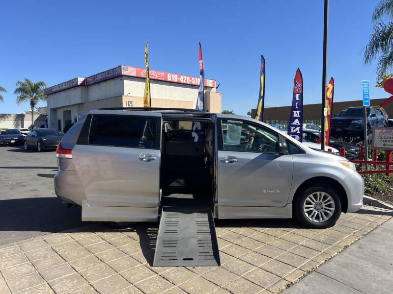 2011 Toyota Sienna