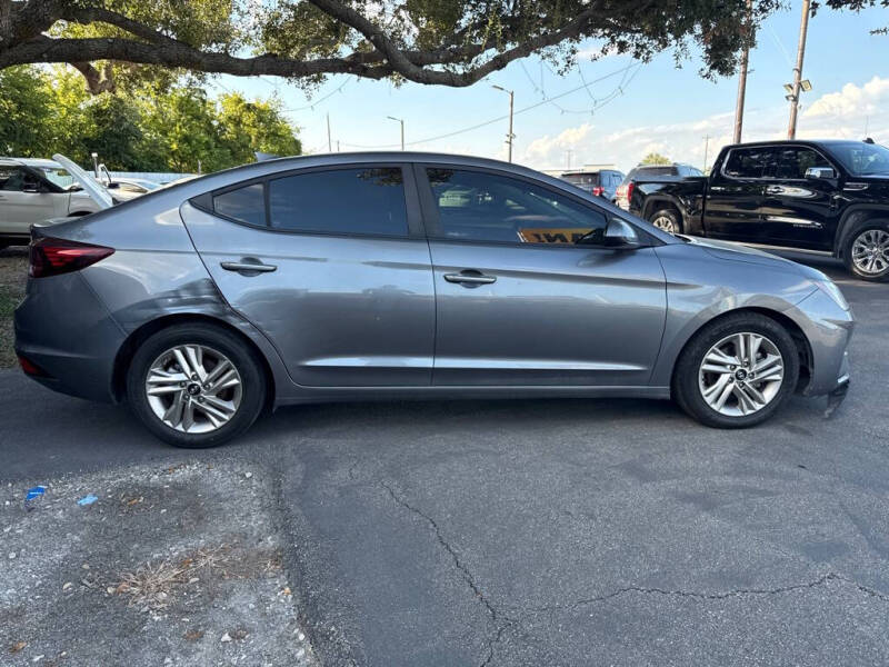 2020 Hyundai Elantra