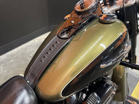 2018 Harley-Davidson FLHC - Softail Heritage