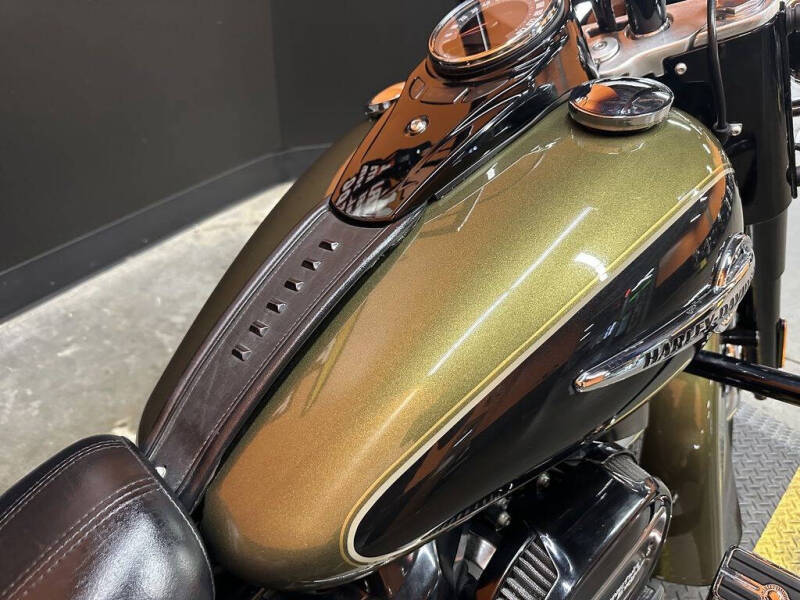 2018 Harley-Davidson FLHC - Softail Heritage