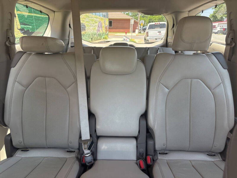 2018 Chrysler Pacifica Touring L Plus